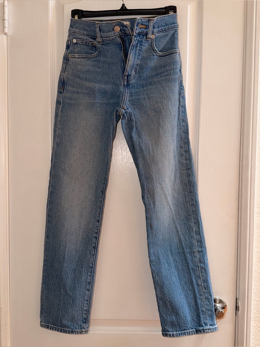 Madewell Women’s 90s Straight Leg Jeans